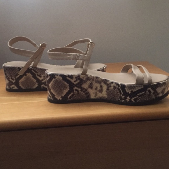 Charles & Keith shoes - Picture 2 of 3